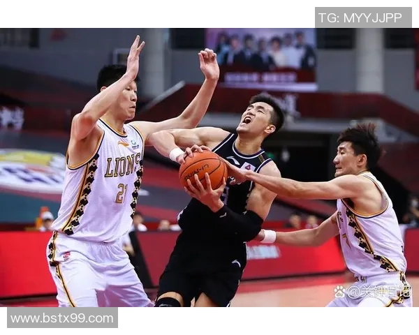 米德尔与布伦特激战正酣谁将赢得这场精彩对决的胜利